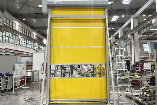 西朗为新能源电池企业定制出口级防护快速卷帘门
