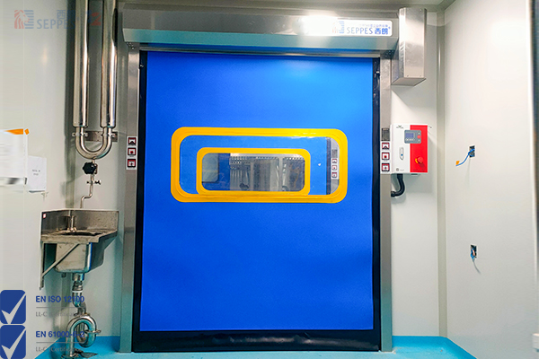 知名药企华东工厂生产车间改造安装西朗快速门，替换原有平开门