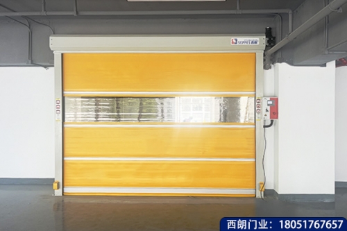 包装车间安装快速卷帘门的优势与必要性