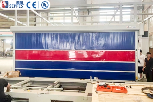 西朗防弧光设备卷帘门出口沙特适配工业企业的机器人焊接生产线