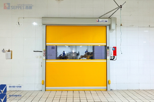 食品车间感应叉车进出车间门-西朗pvc快速卷帘门