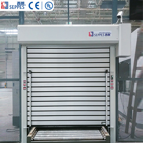 安检机卷帘门