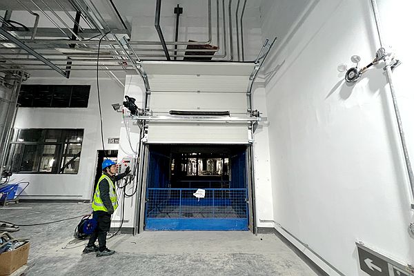 联动货梯升降工业提升门