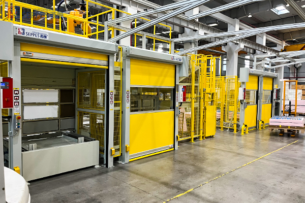 西朗门业防护型设备卷帘门