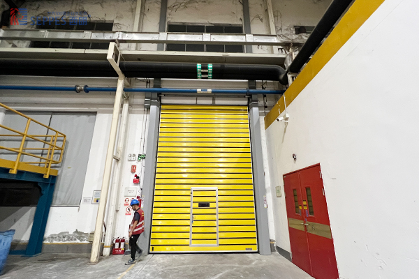 阿尔斯通工厂车间隔断安装硬质快速卷帘门 阿尔斯通工厂车间隔断安装硬质快速卷帘门