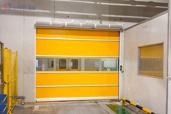 农夫山泉缓冲车间安装西朗门业快速卷帘门