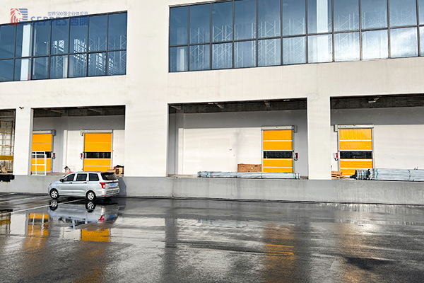 西朗出货区快速卷帘门案例